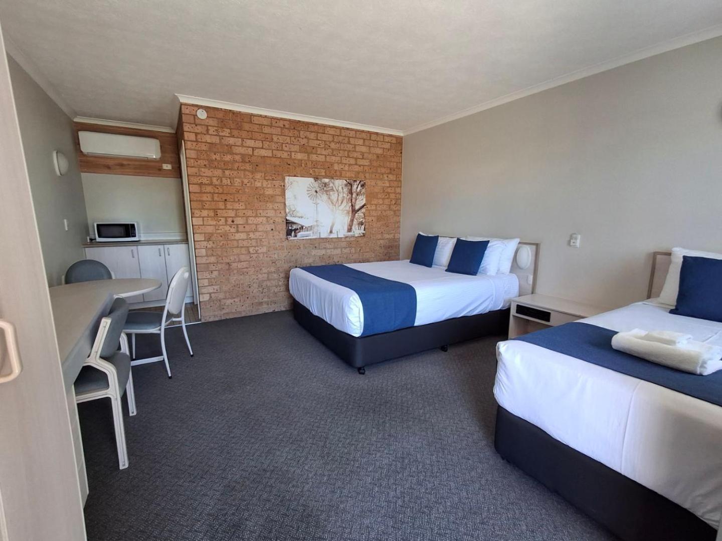 Blue Diamond Motor Inn Dubbo Exterior photo