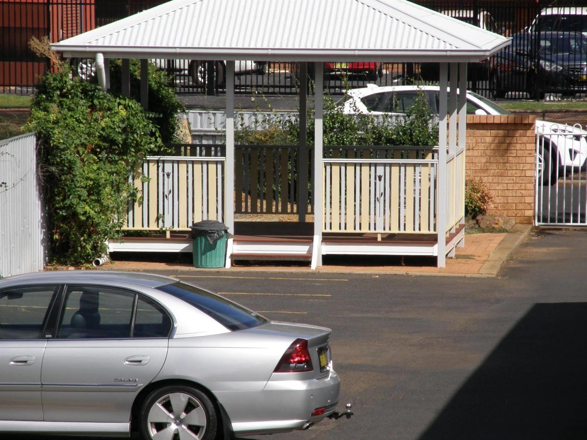 Blue Diamond Motor Inn Dubbo Exterior photo