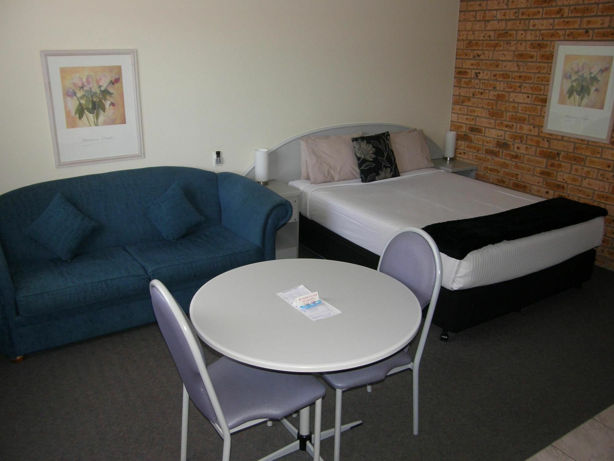 Blue Diamond Motor Inn Dubbo Exterior photo